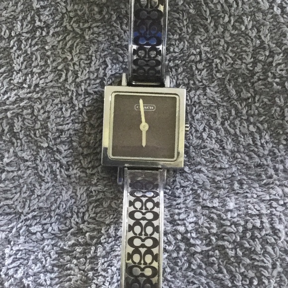 Coach Semibangle Female Watch - Picture 3 of 6